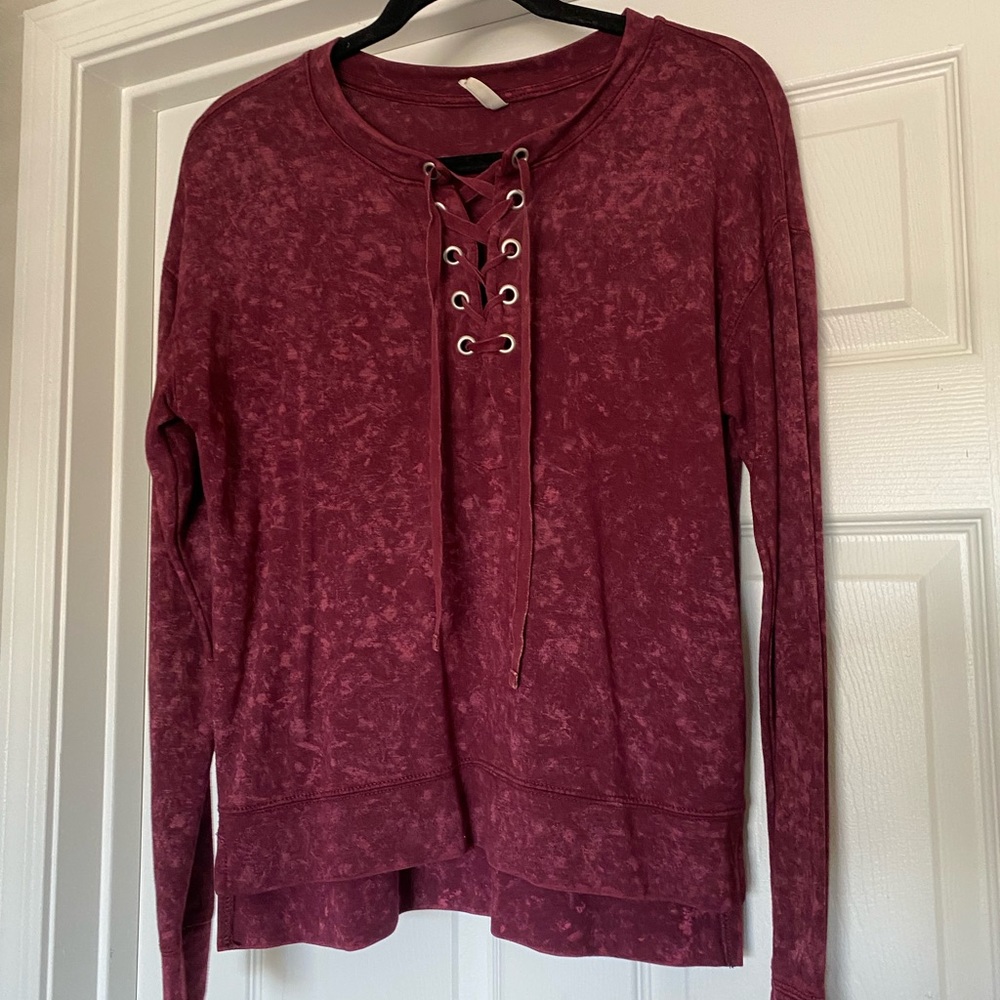 Lace up long sleeve